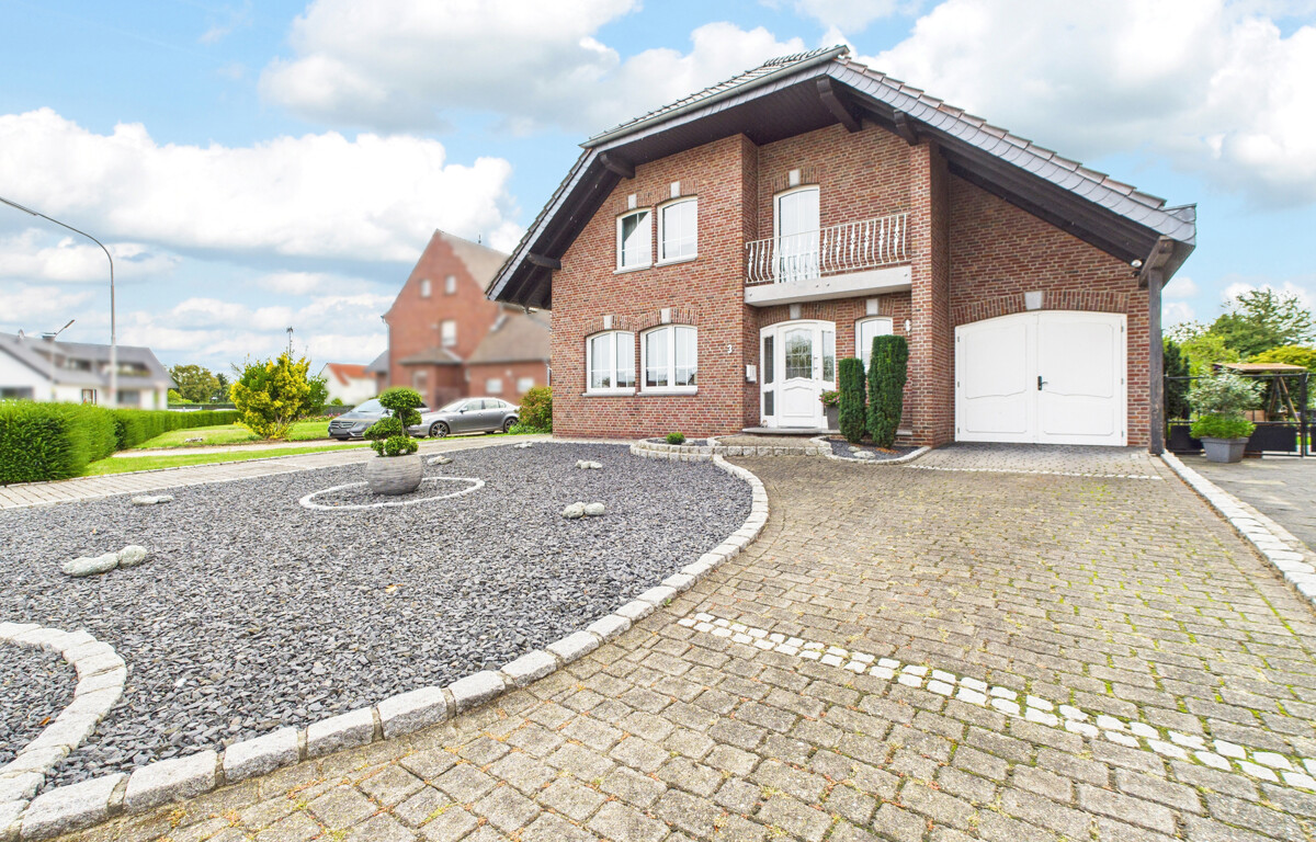 REIMANN&WOLFF<br>Waldfeucht-Haaren<br>Energieeffizientes Wohnglück. Mit Wärmepumpe und Wintergarten.